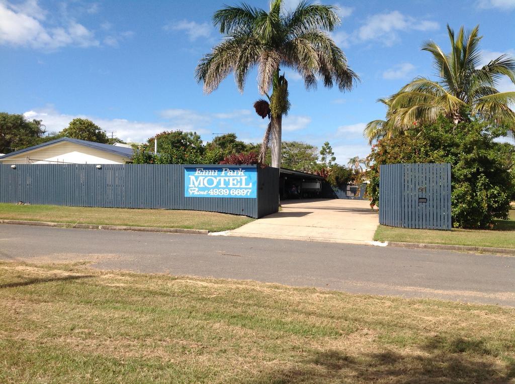 Emu Park Motel Екстер'єр фото